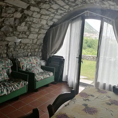 Casa Sasso 塔韦尔诺拉贝尔加马斯卡