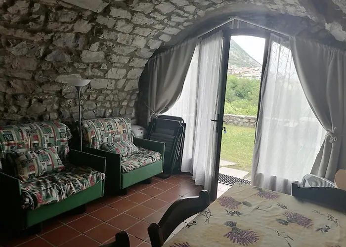 Casa Sasso Тавернола Бергамаска