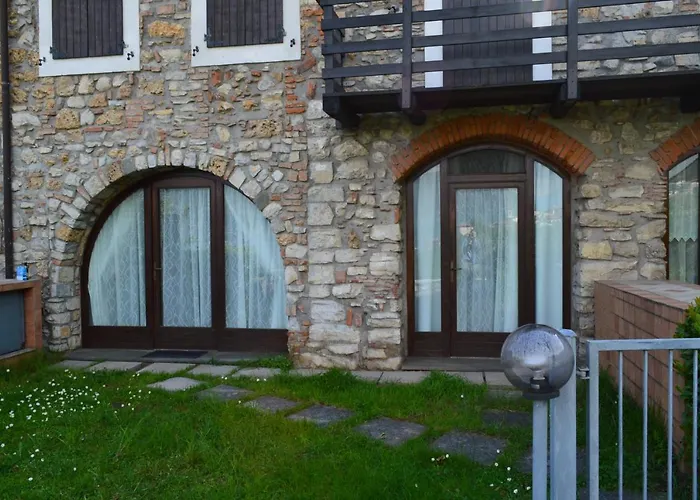Casa Sasso * Тавернола Бергамаска